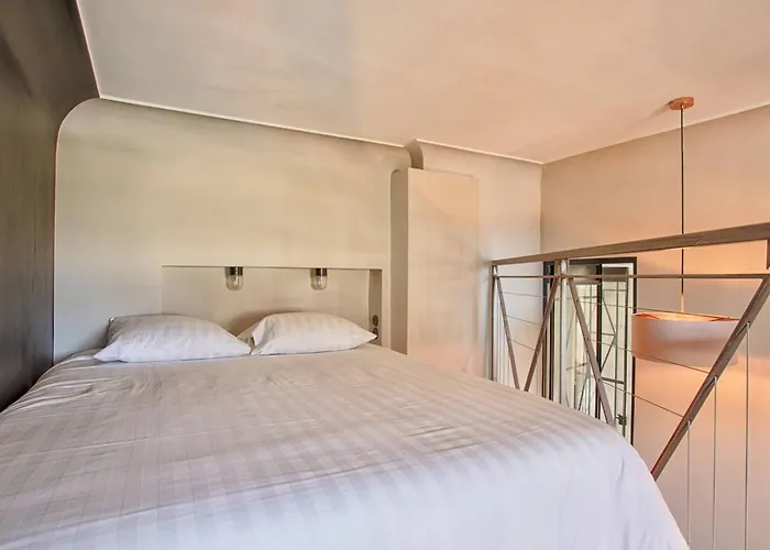 شقة Elegance Art Deco A Proche Avec Parking Privatif - Fr-1-788-88 كابورغ