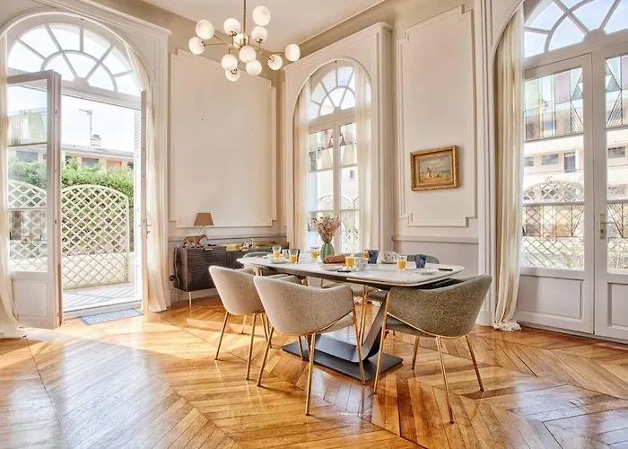 Elegance Art Deco A Proche Avec Parking Privatif - Fr-1-788-88 شقة